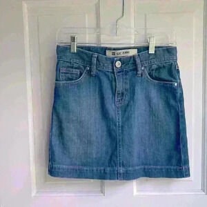 Denim mini skirt from GAP women’s size 0 excellent condition preppy cowgirl